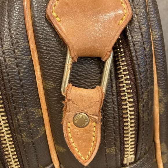 Louis Vuitton Monogram Reporter PM Messenger Shoulder Handbag - Picture 4 of 13